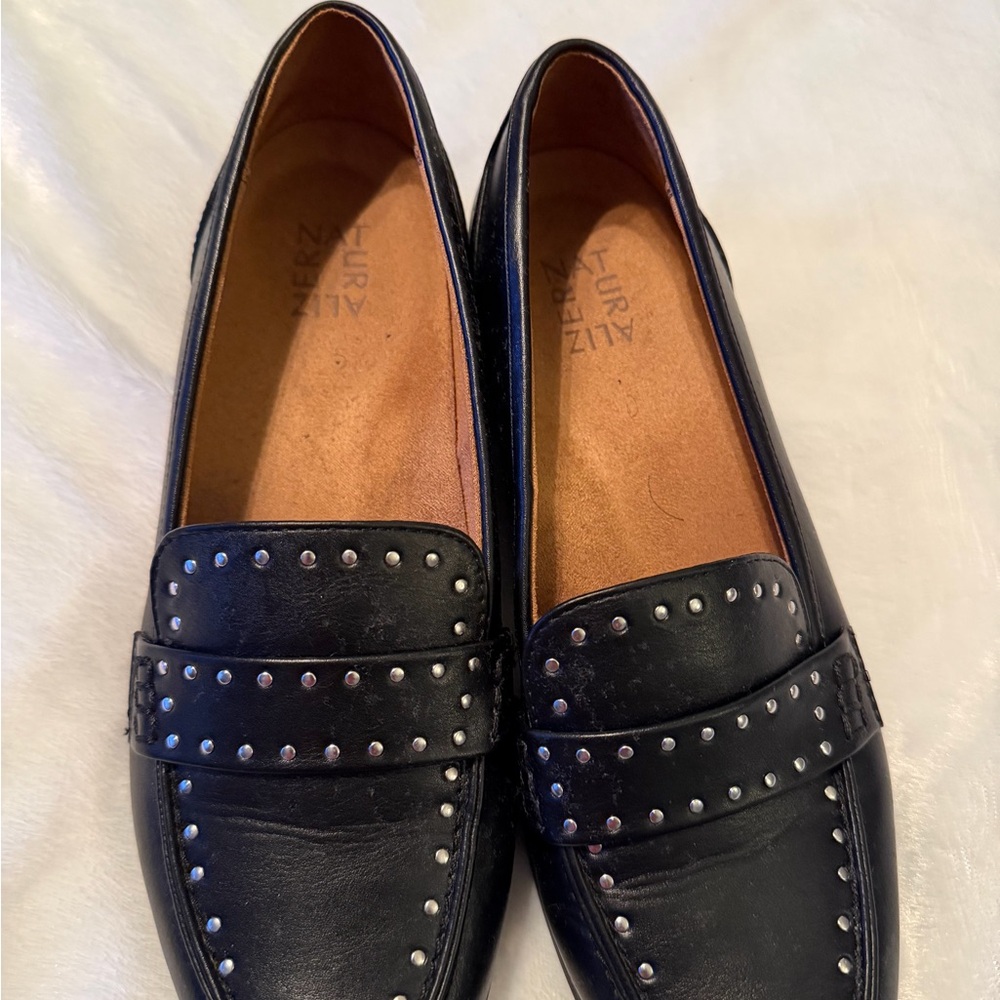 Women’s Naturalizer Studded Classic Loafers - Picture 5 of 8
